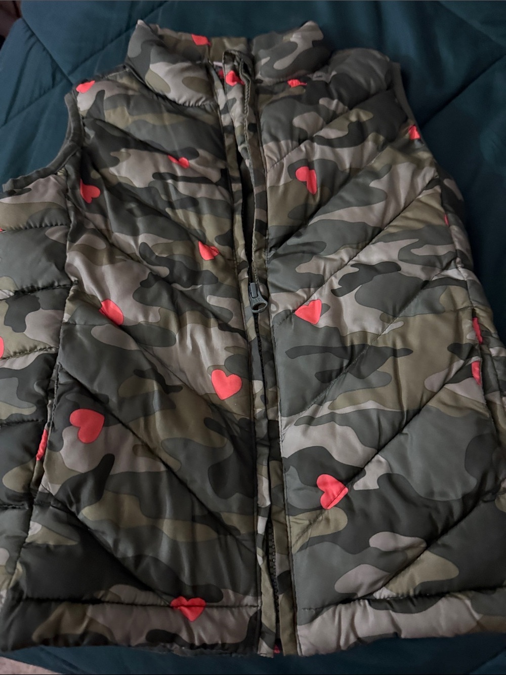 GAP Girls' Green Camouflage Puffer Vest with Red Heart Accents
